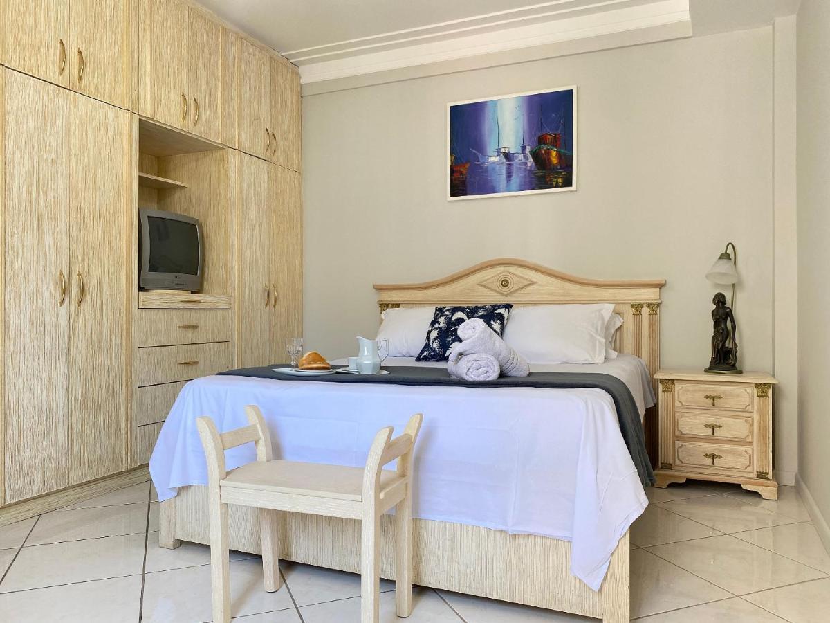 Jgd94 - Ao Lado Do Calcadao, Climatizado, Wi-Fi Apartman Balneário Camboriú Kültér fotó