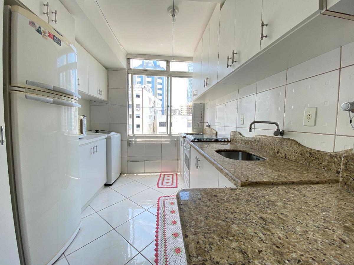 Jgd94 - Ao Lado Do Calcadao, Climatizado, Wi-Fi Apartman Balneário Camboriú Kültér fotó